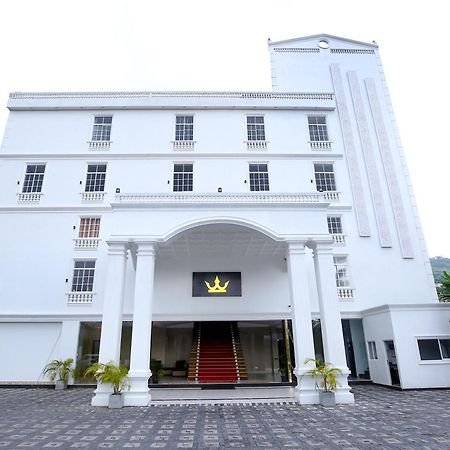 Crown Regency- Badulla Hotel Buitenkant foto