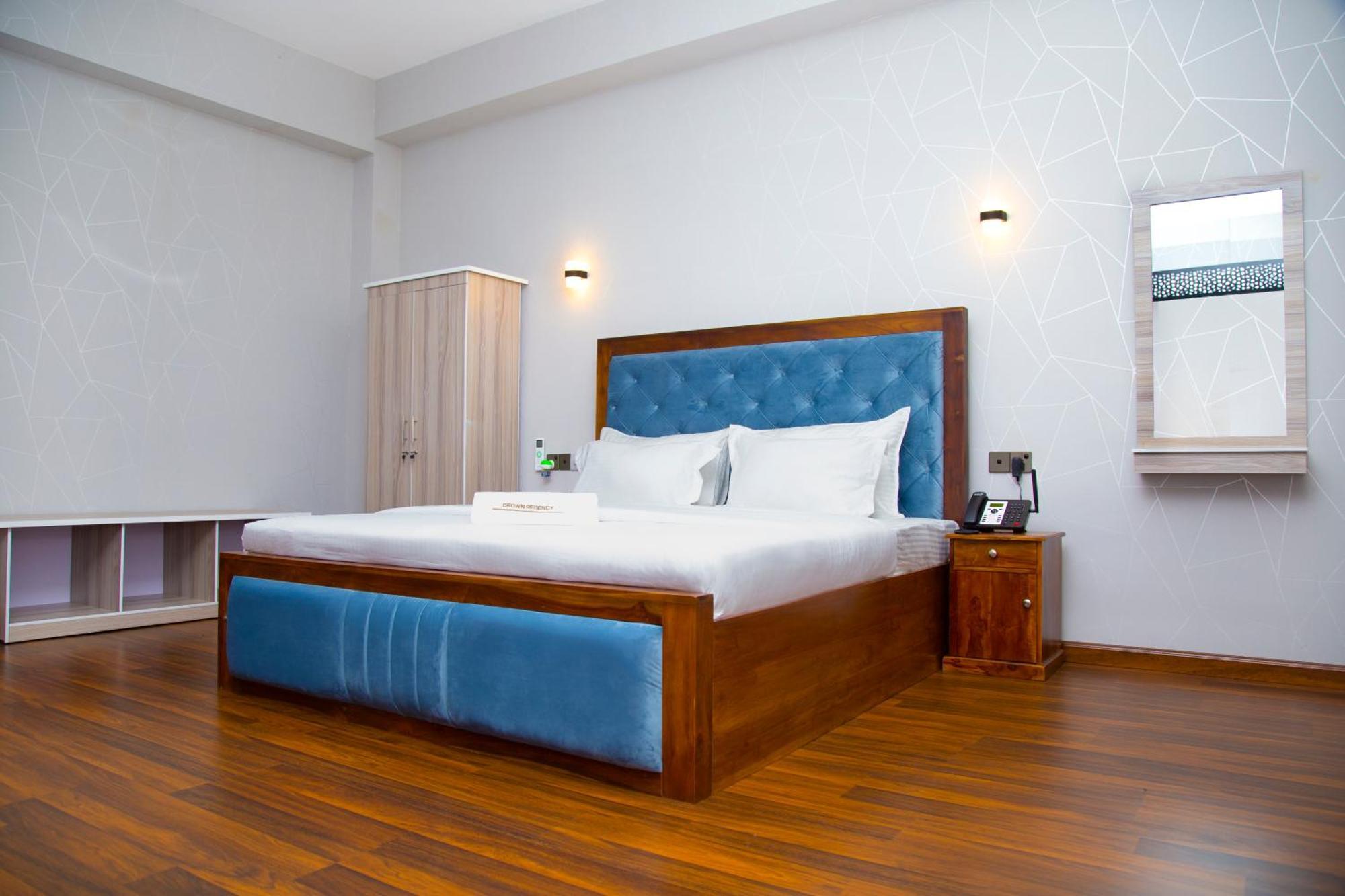 Crown Regency- Badulla Hotel Buitenkant foto