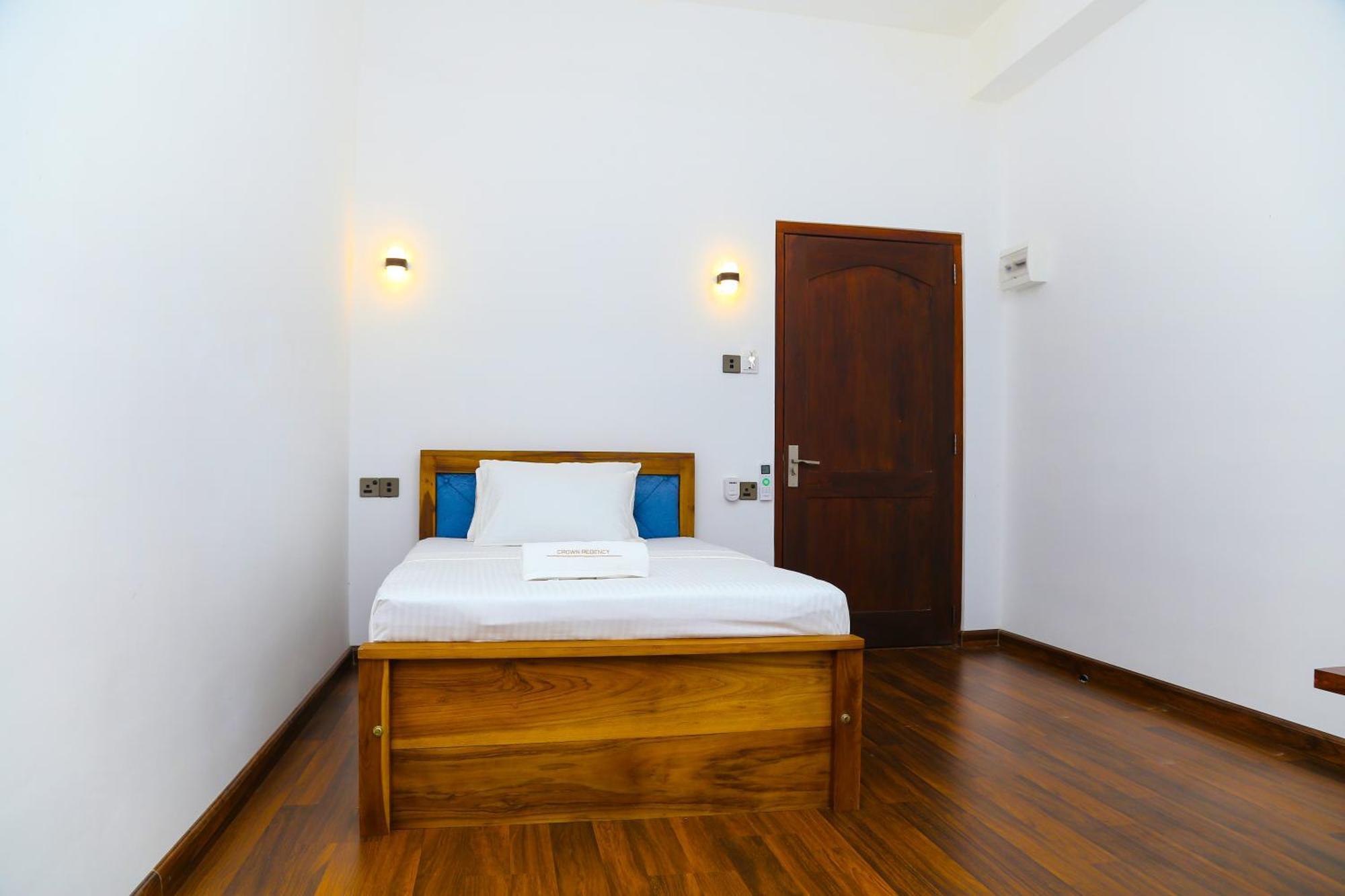 Crown Regency- Badulla Hotel Buitenkant foto