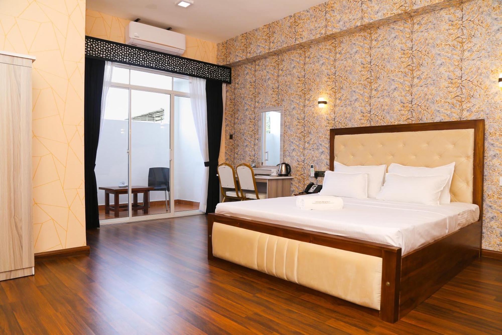 Crown Regency- Badulla Hotel Buitenkant foto