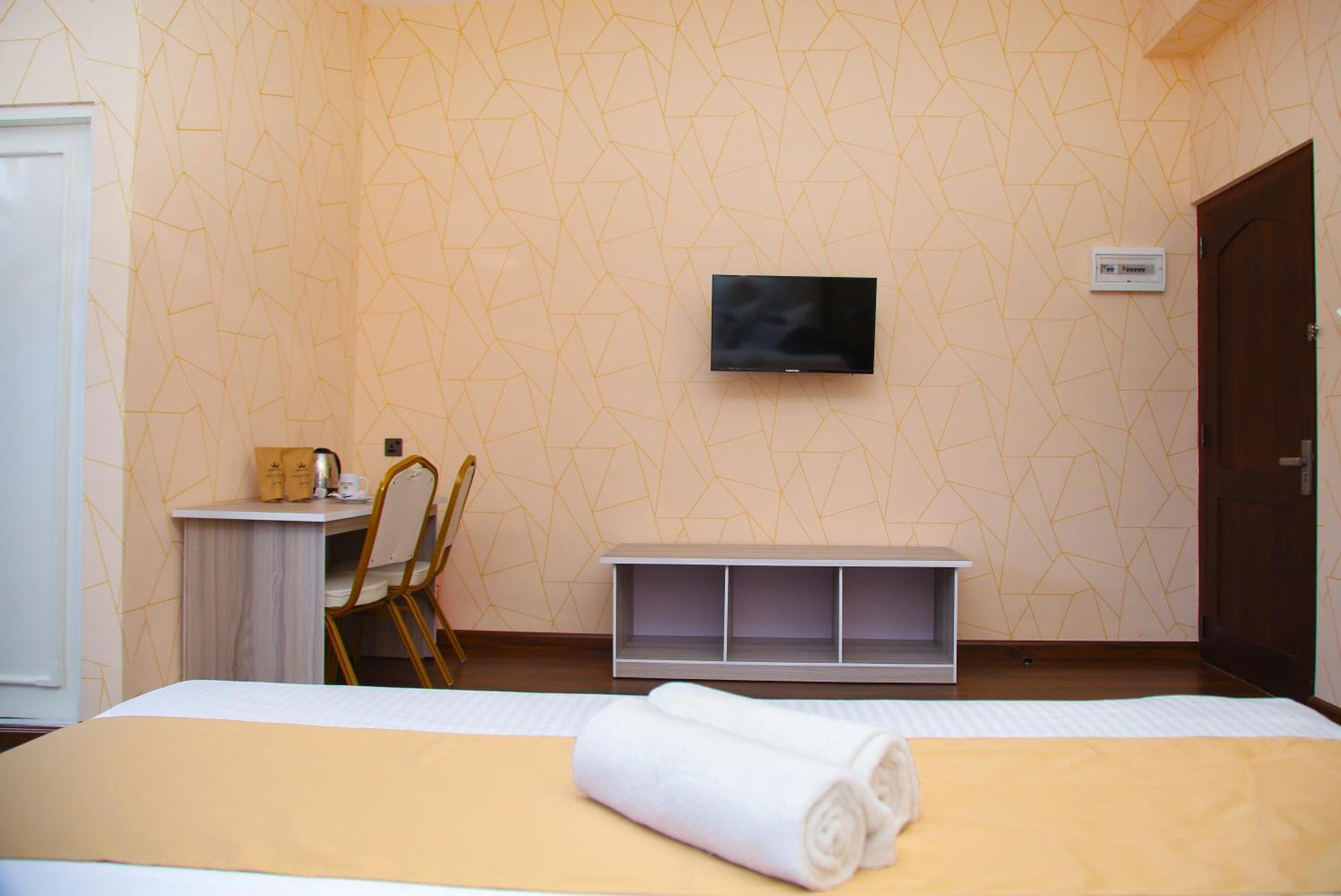 Crown Regency- Badulla Hotel Buitenkant foto