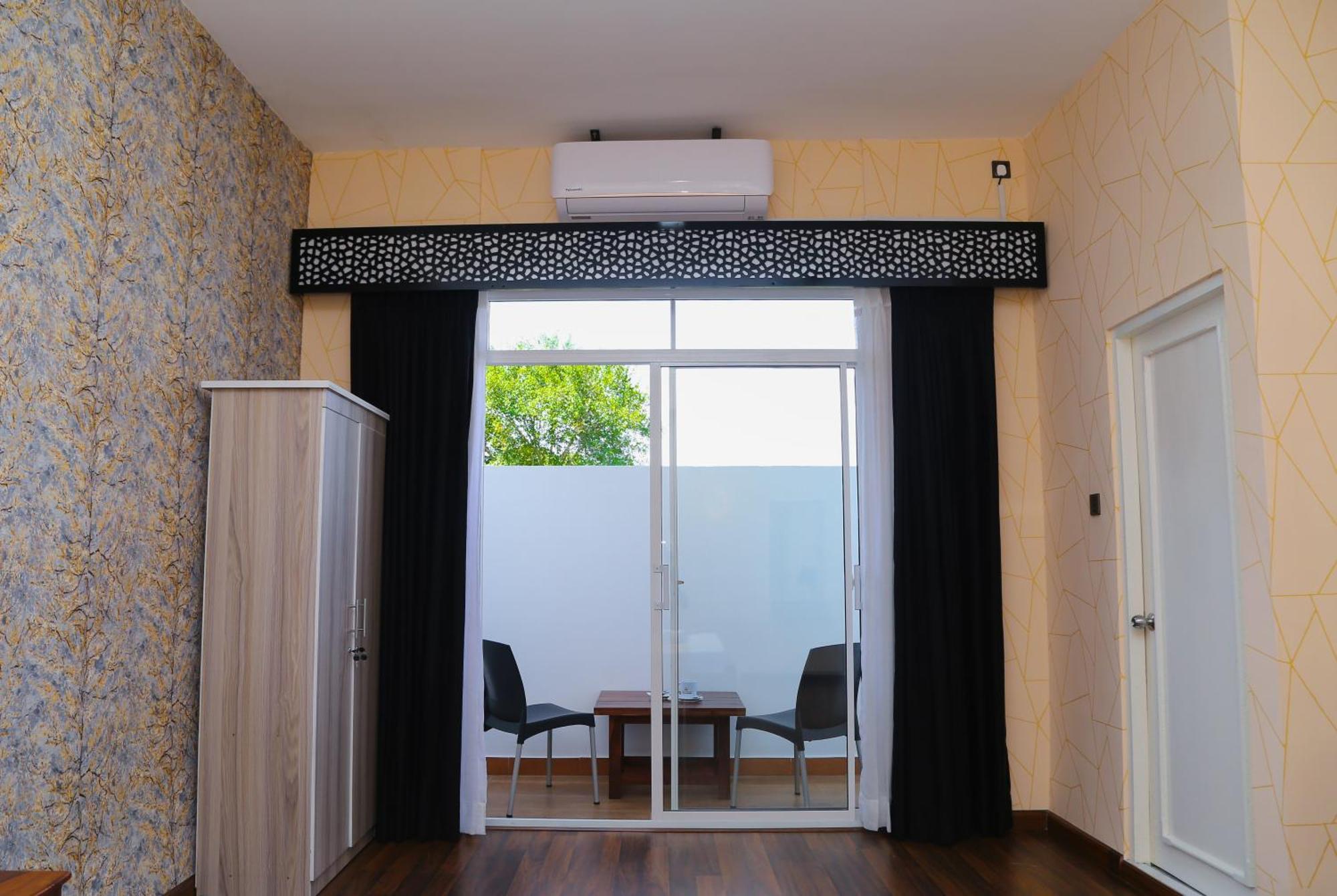Crown Regency- Badulla Hotel Buitenkant foto