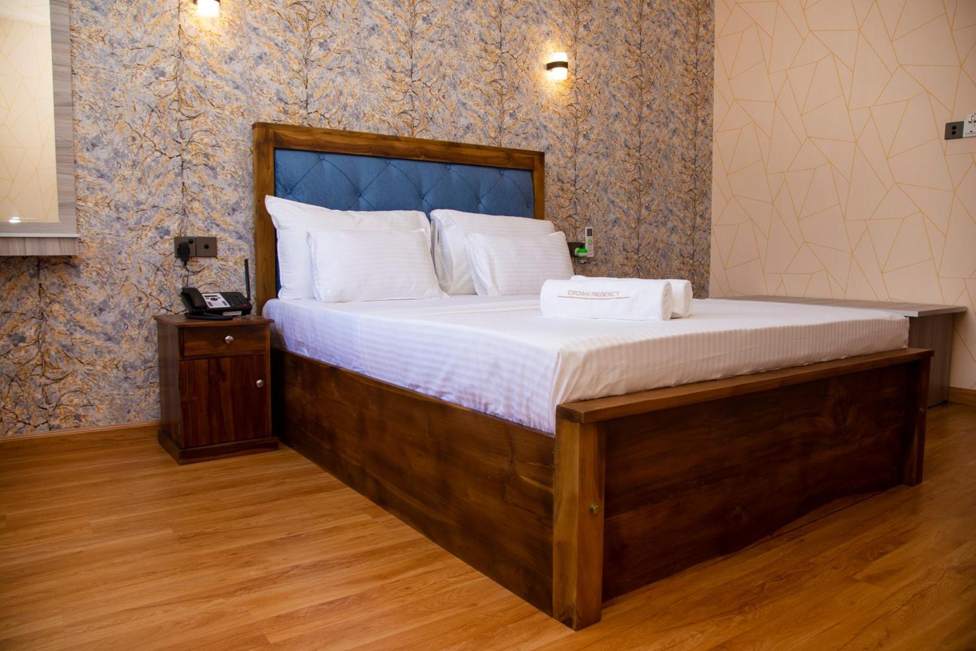 Crown Regency- Badulla Hotel Buitenkant foto