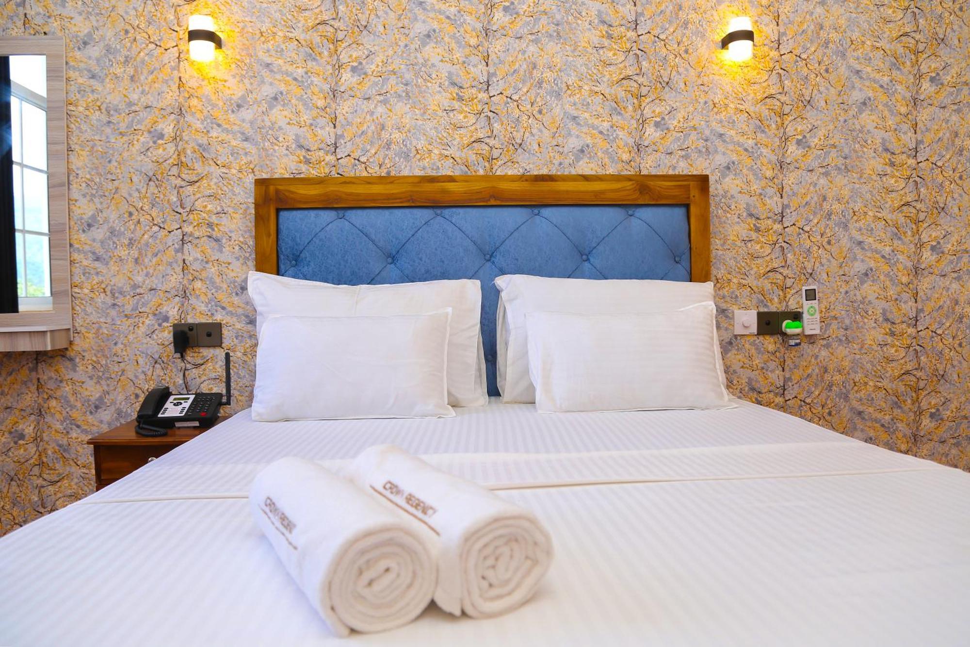 Crown Regency- Badulla Hotel Buitenkant foto
