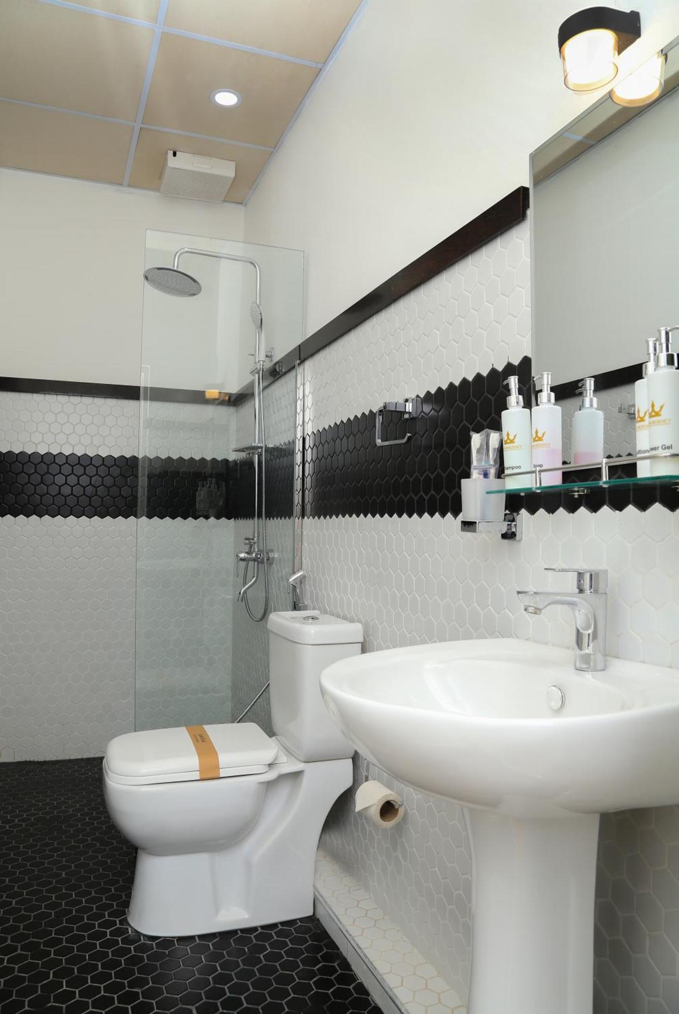 Crown Regency- Badulla Hotel Buitenkant foto